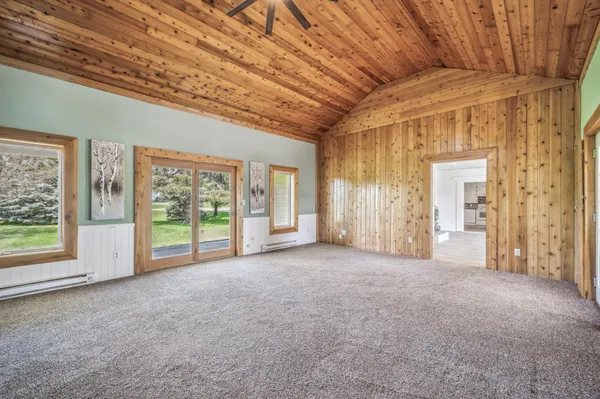 $889,999 | 5095 Harff Road, Loretto, MN 55357