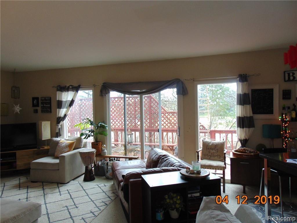 2022 Oak Leaf Court North Rochester, MI 48309 - Photo 17 of 17