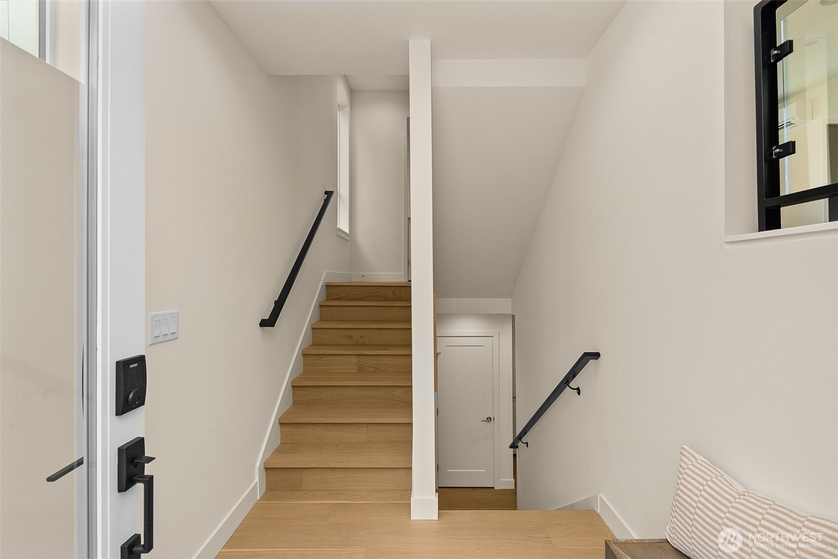 5203 Sand Point Way Northeast Seattle, WA 98105 - Photo 3 of 28