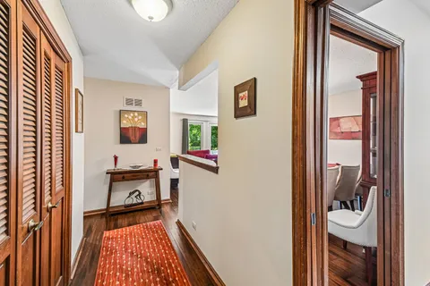 $645,000 | 815 South Salem Avenue, Arlington Heights, IL 60005