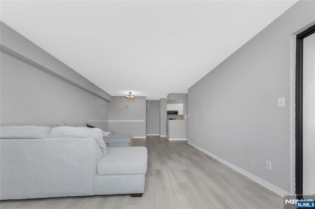 250 Gorge Road, Unit 21E Cliffside Park, NJ 07010 - Photo 2 of 50