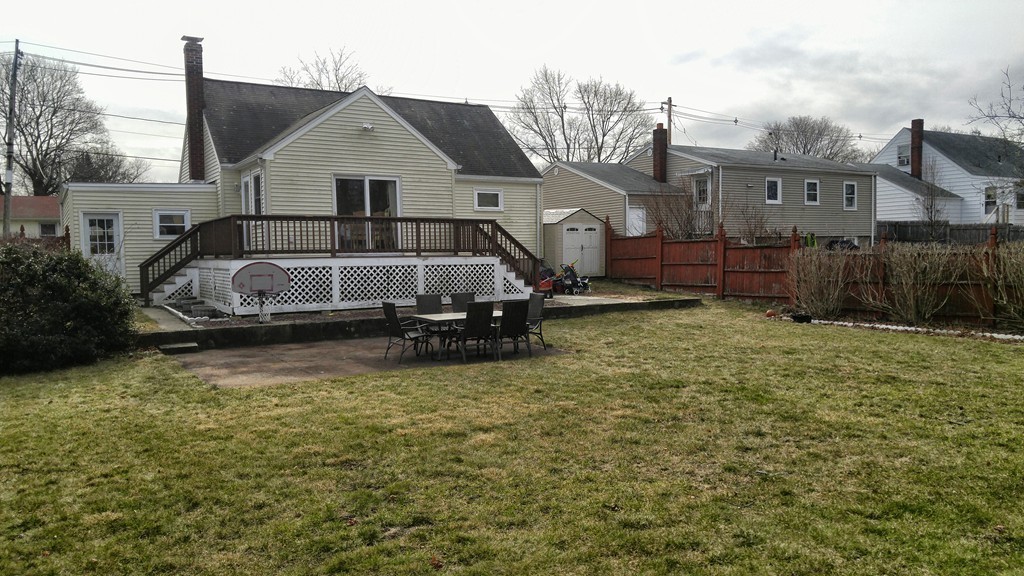 7 Lincoln Road Peabody, MA 01960 - Photo 3 of 24 Gallery Image 3