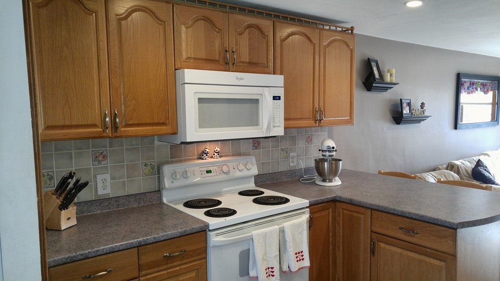7 Lincoln Road Peabody, MA 01960 - Photo 5 of 24 Gallery Image 5