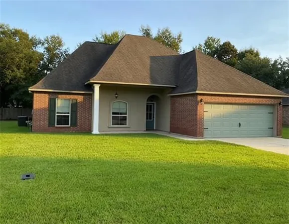 $265,000 | 42448 Blythwood Boulevard, Ponchatoula, LA 70454