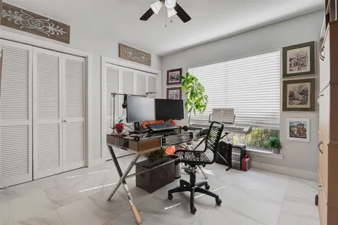 $1,950 | 2234 South Piney Point Road, Unit 110, Houston, TX 77063