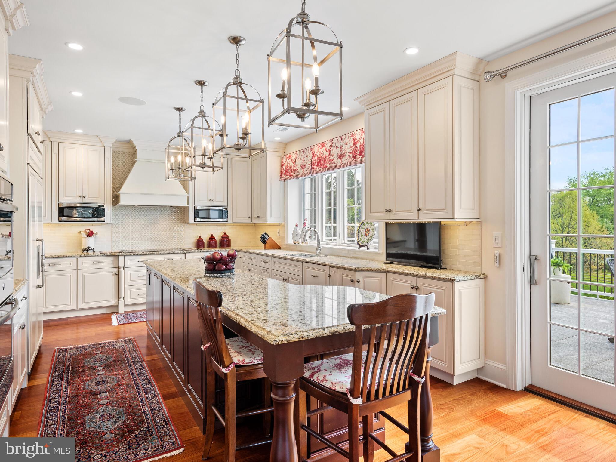 1 Hedgerow Lane Devon, PA 19333 - Photo 13 of 71 Custom kitchen 42" wood cabinets