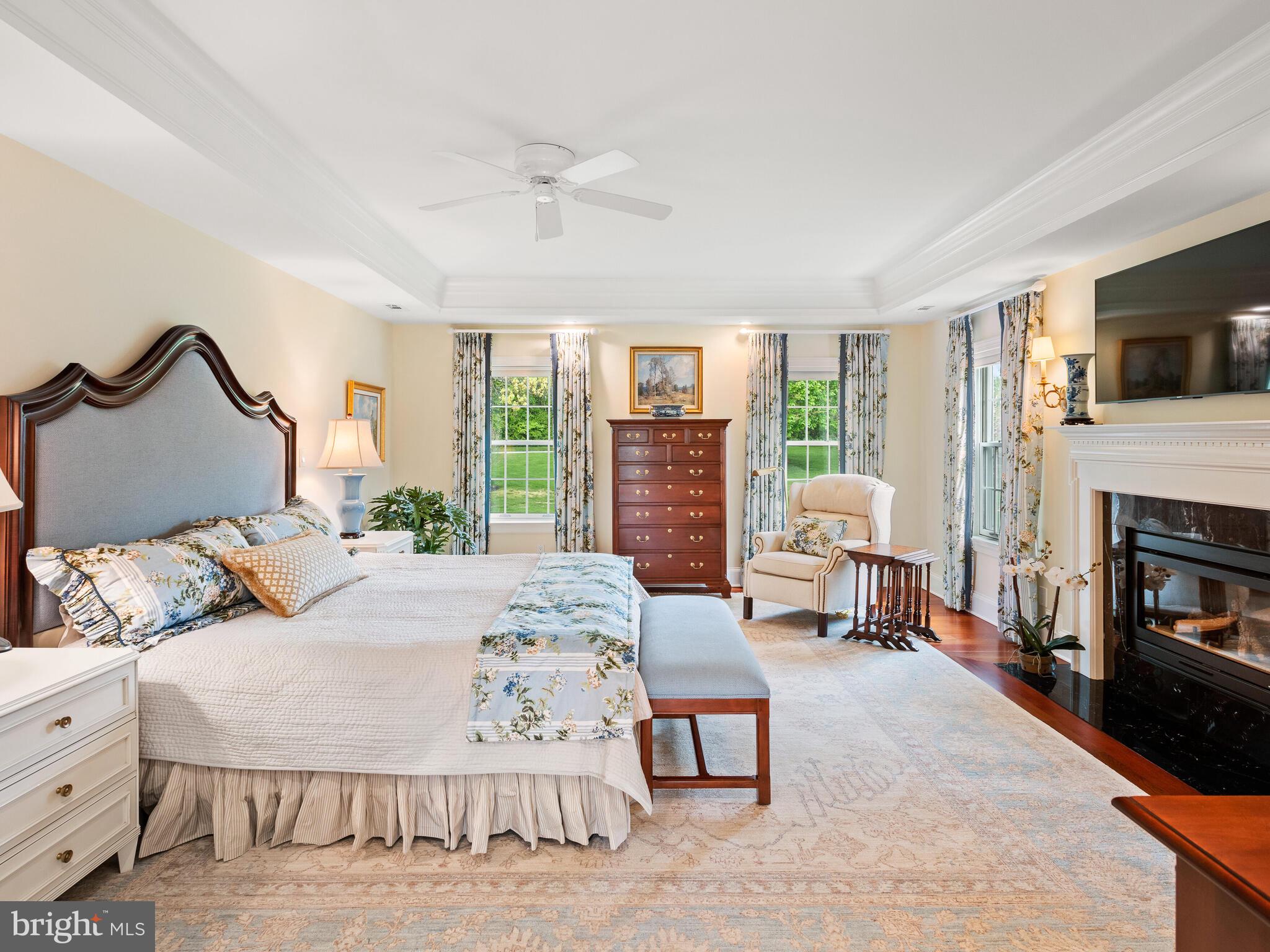 1 Hedgerow Lane Devon, PA 19333 - Photo 34 of 71 Main bedroom