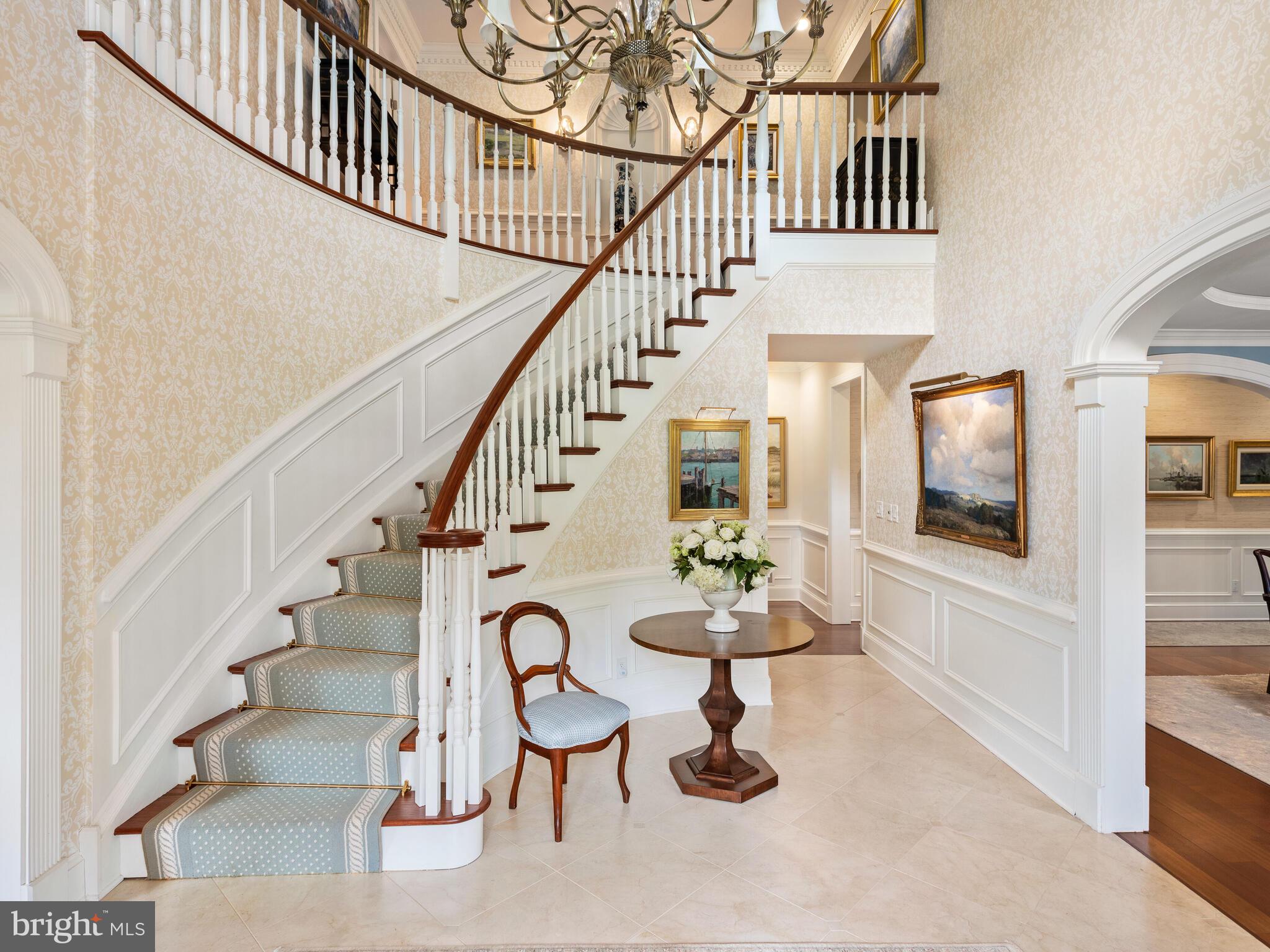 1 Hedgerow Lane Devon, PA 19333 - Photo 4 of 71 Marble floor-Crema Marfil Homed Premium tile