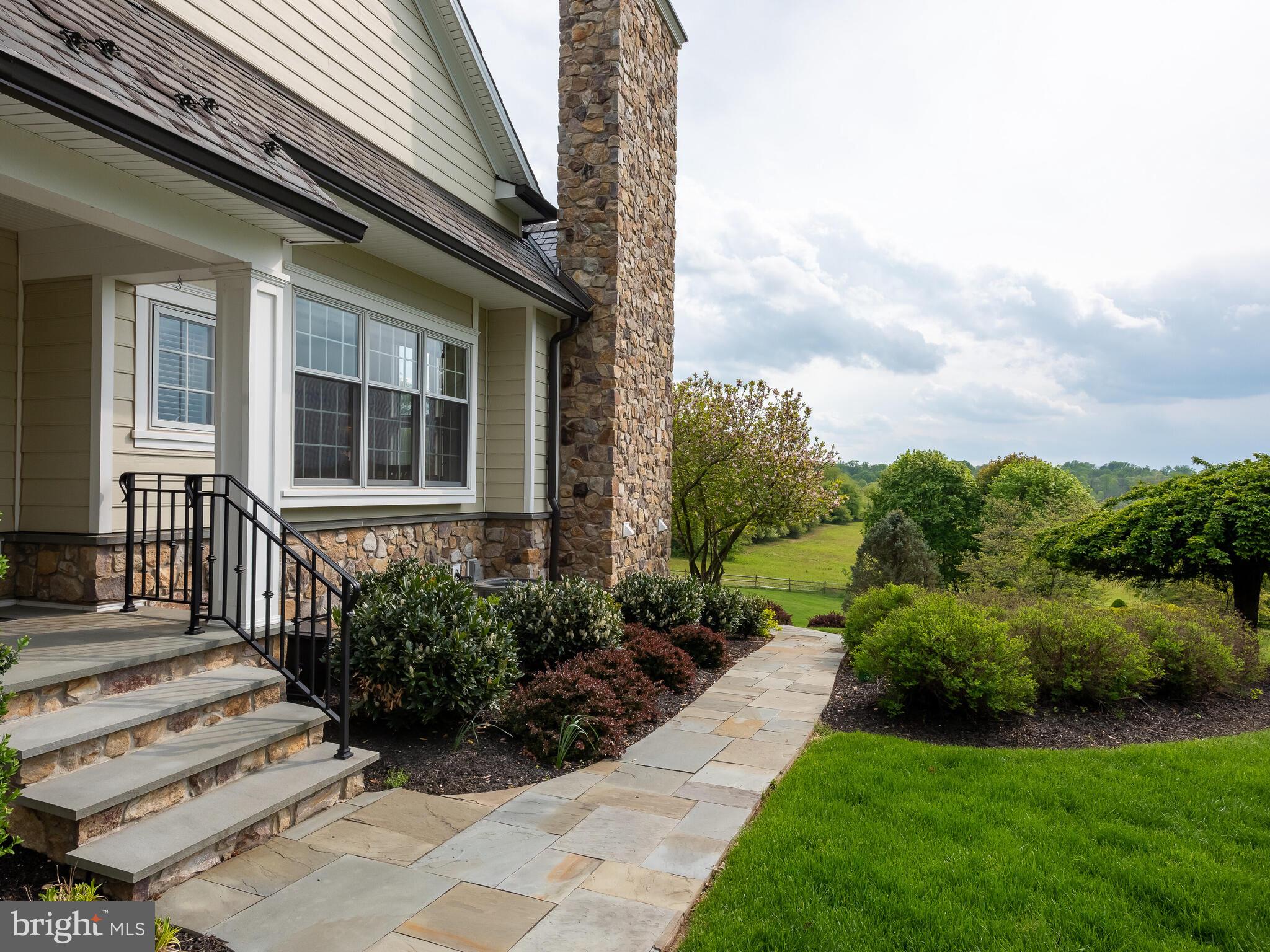 1 Hedgerow Lane Devon, PA 19333 - Photo 54 of 71 Side entry