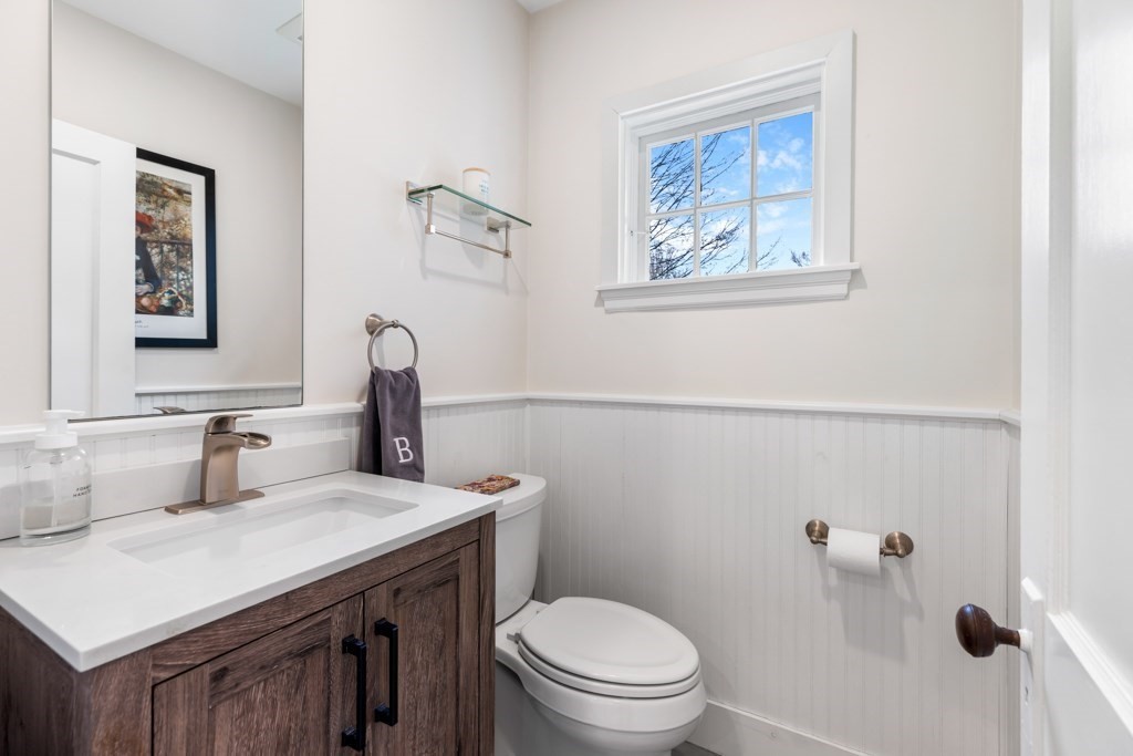 13 Plymouth Road Needham, MA 02492 - Photo 12 of 27 Gallery Image 12
