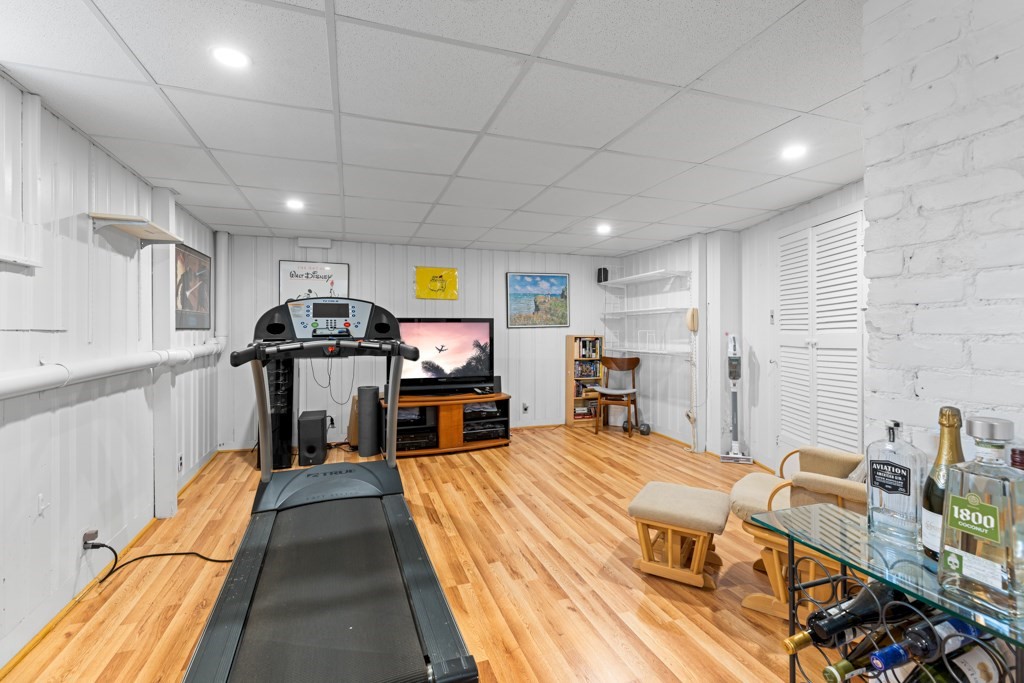 13 Plymouth Road Needham, MA 02492 - Photo 20 of 27 Gallery Image 20