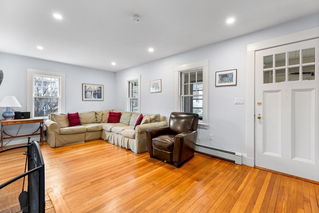 13 Plymouth Road Needham, MA 02492 - Photo 7 of 27 Gallery Image 7