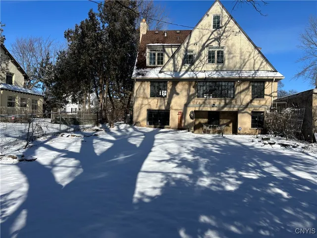 $369,900 | 330 Berkeley Drive, Syracuse, NY 13210