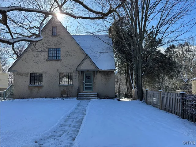 $369,900 | 330 Berkeley Drive, Syracuse, NY 13210