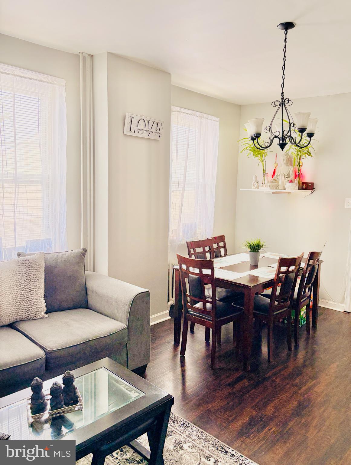401 Holly Road Yeadon, PA 19050 - Photo 12 of 33 Bright and inviting dining space.