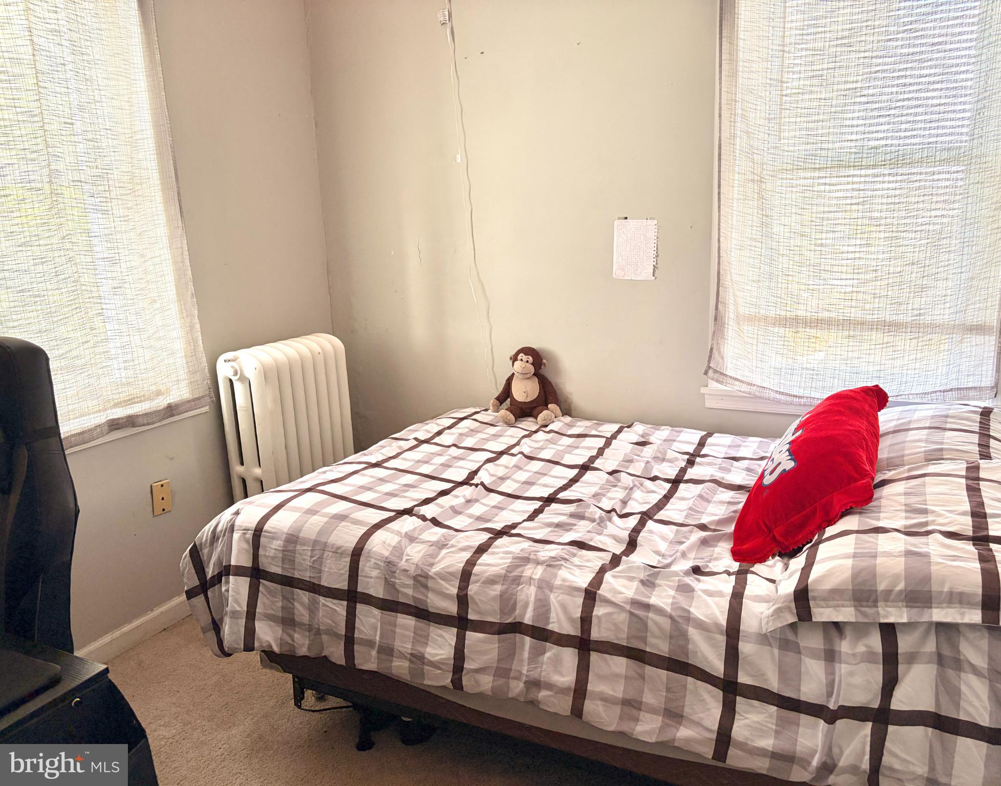 401 Holly Road Yeadon, PA 19050 - Photo 22 of 33 3rd bedroom