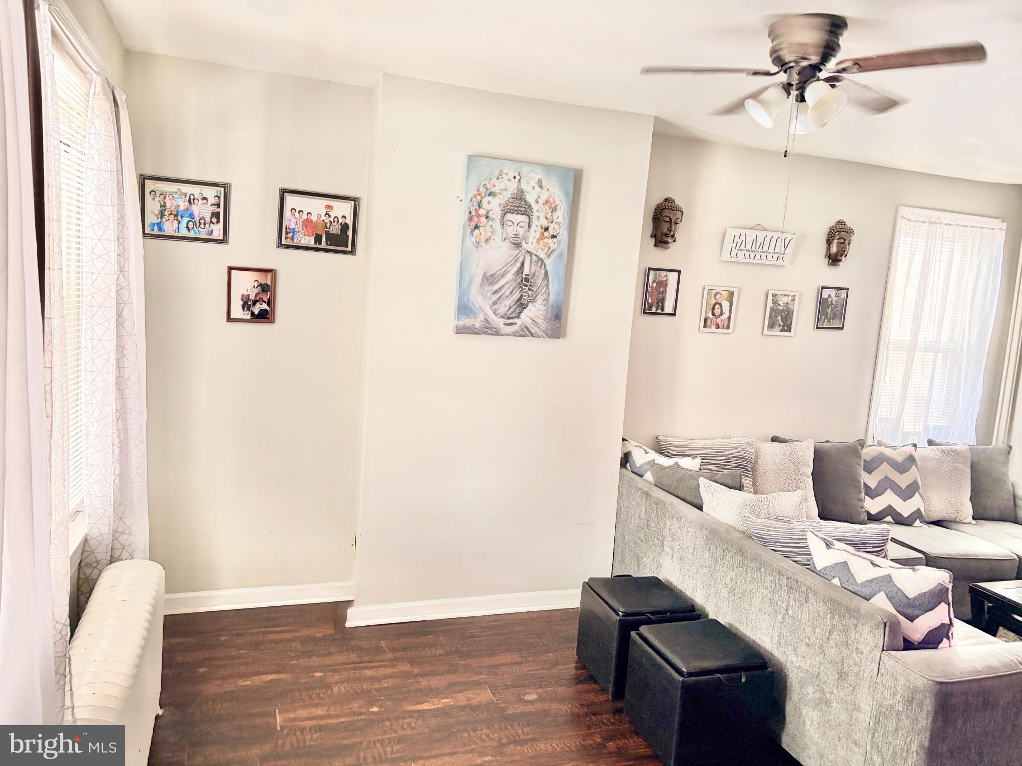 401 Holly Road Yeadon, PA 19050 - Photo 10 of 33 front foyer area