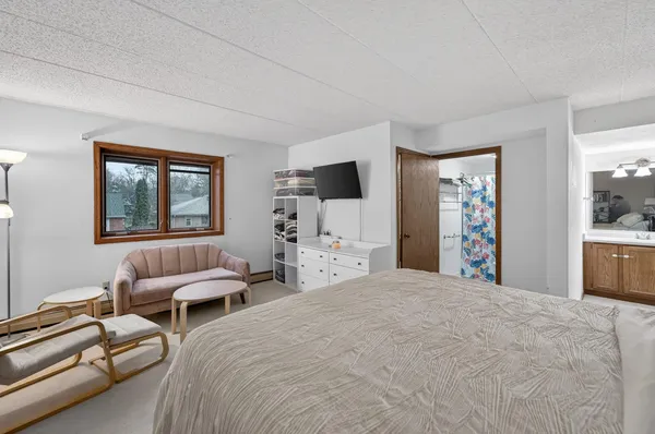 $224,900 | 14 Maple Wood Lane, Unit 18, Madison, WI 53704