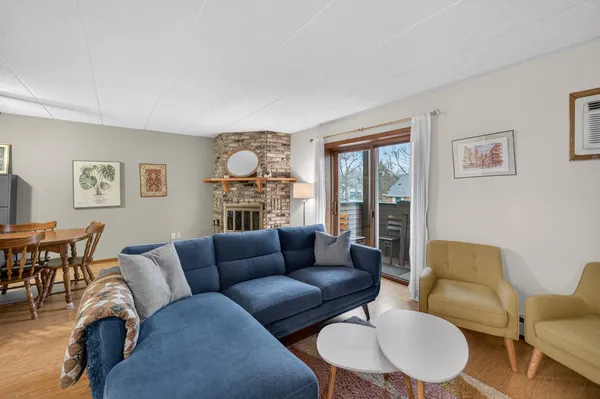 $224,900 | 14 Maple Wood Lane, Unit 18, Madison, WI 53704