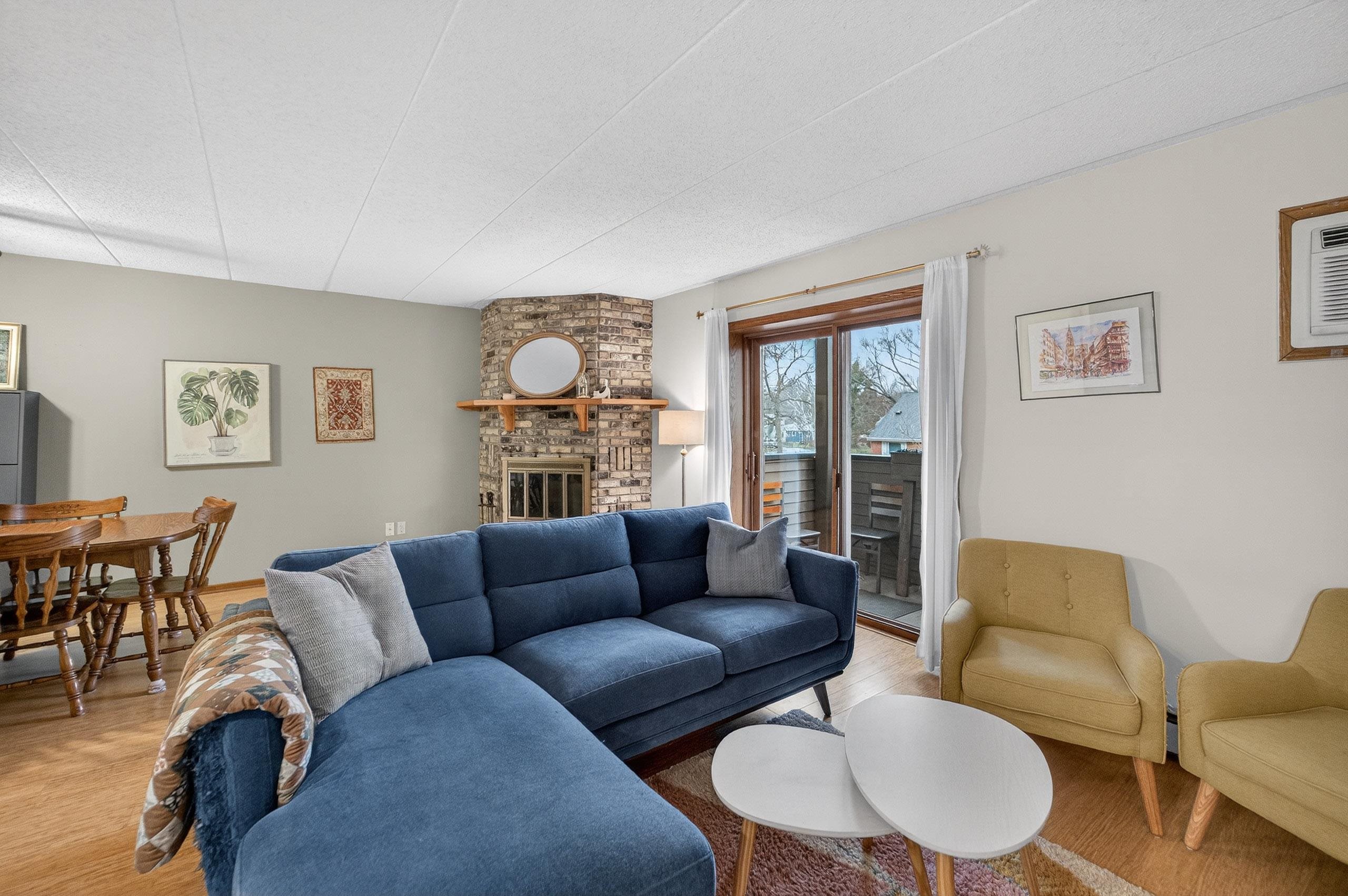 14 Maple Wood Lane, Unit 18 Madison, WI 53704 - Photo 3 of 22