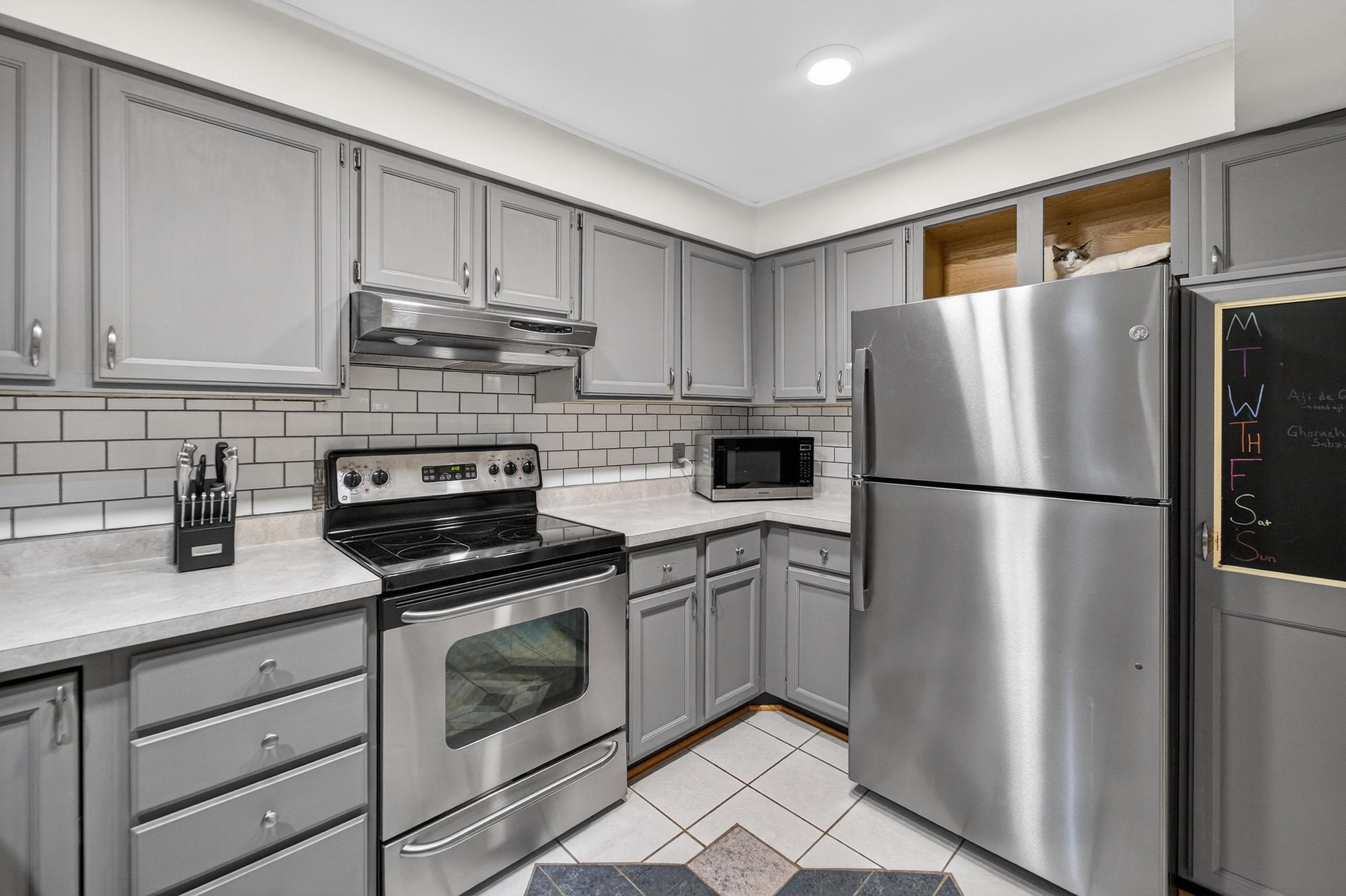 14 Maple Wood Lane, Unit 18 Madison, WI 53704 - Photo 7 of 22