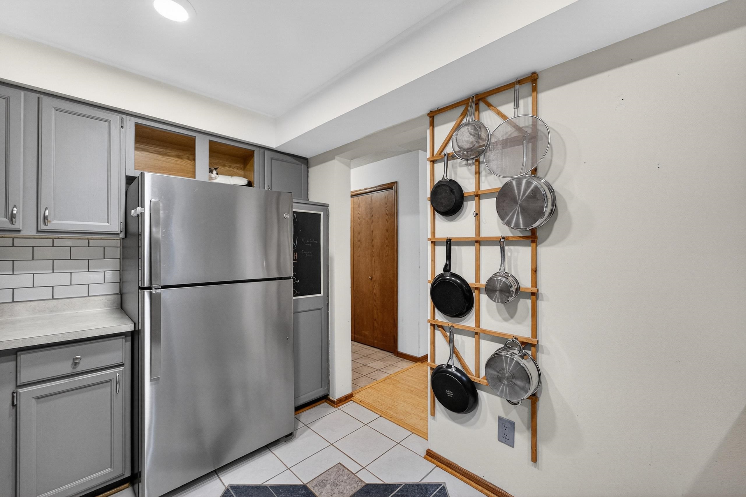 14 Maple Wood Lane, Unit 18 Madison, WI 53704 - Photo 8 of 22