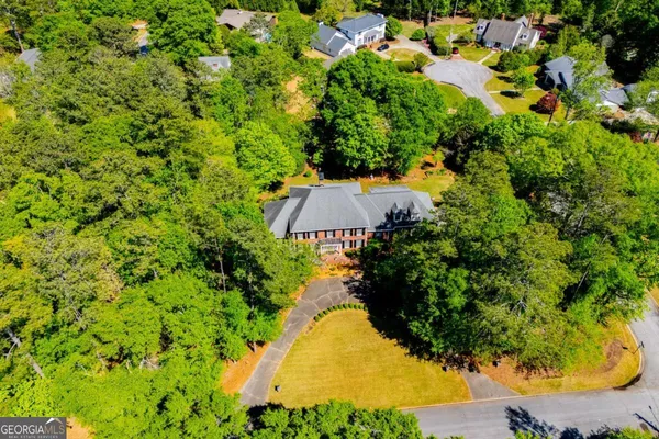 $849,900 | 203 South Ole Hickory Trail, Carrollton, GA 30117