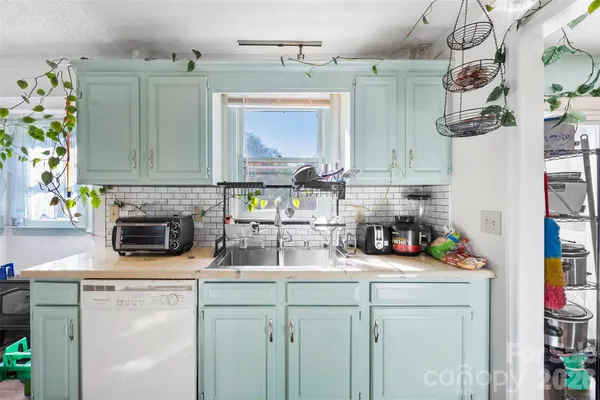 $299,000 | 831 College Avenue, Shelby, NC 28152