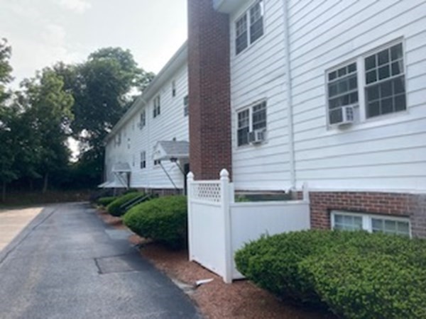 6 Venice Street, Unit C5 Danvers, MA 01923 - Photo 3 of 18
