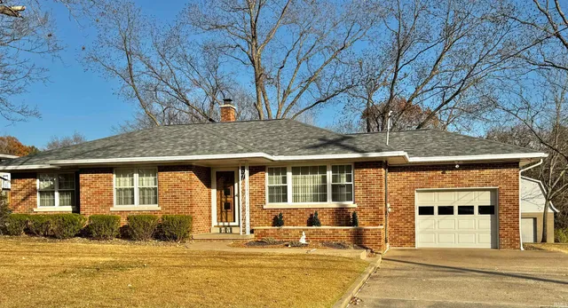 $315,000 | 2807 North Red Bank Road, Evansville, IN 47720