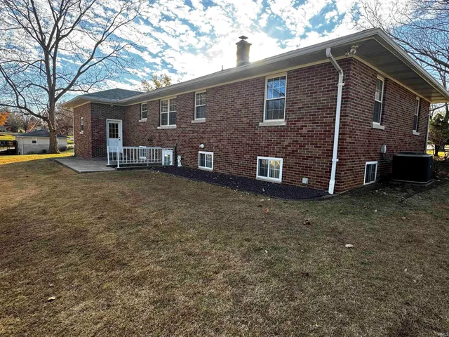 $315,000 | 2807 North Red Bank Road, Evansville, IN 47720