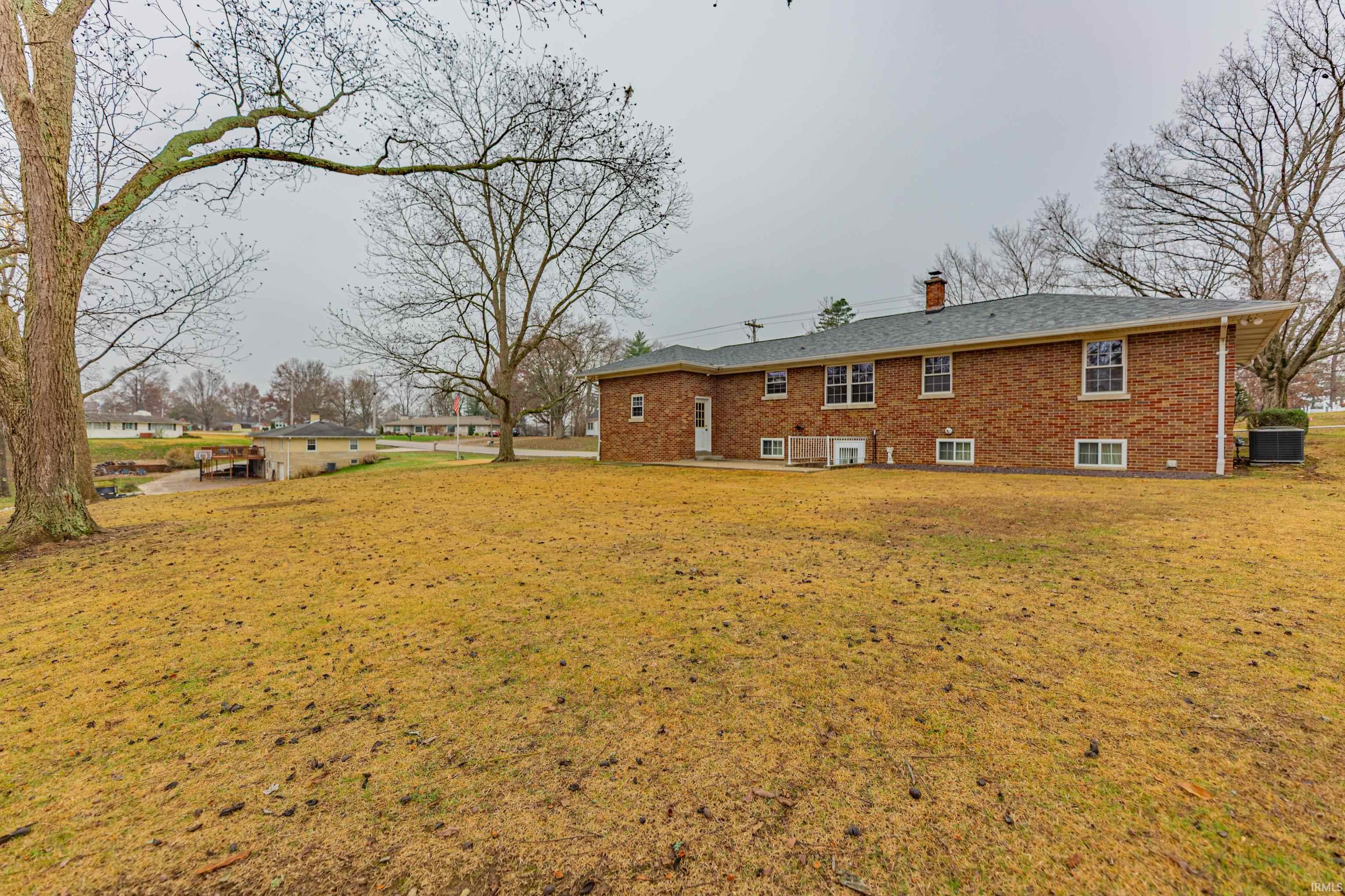 2807 North Red Bank Road Evansville, IN 47720 - Photo 29 of 35