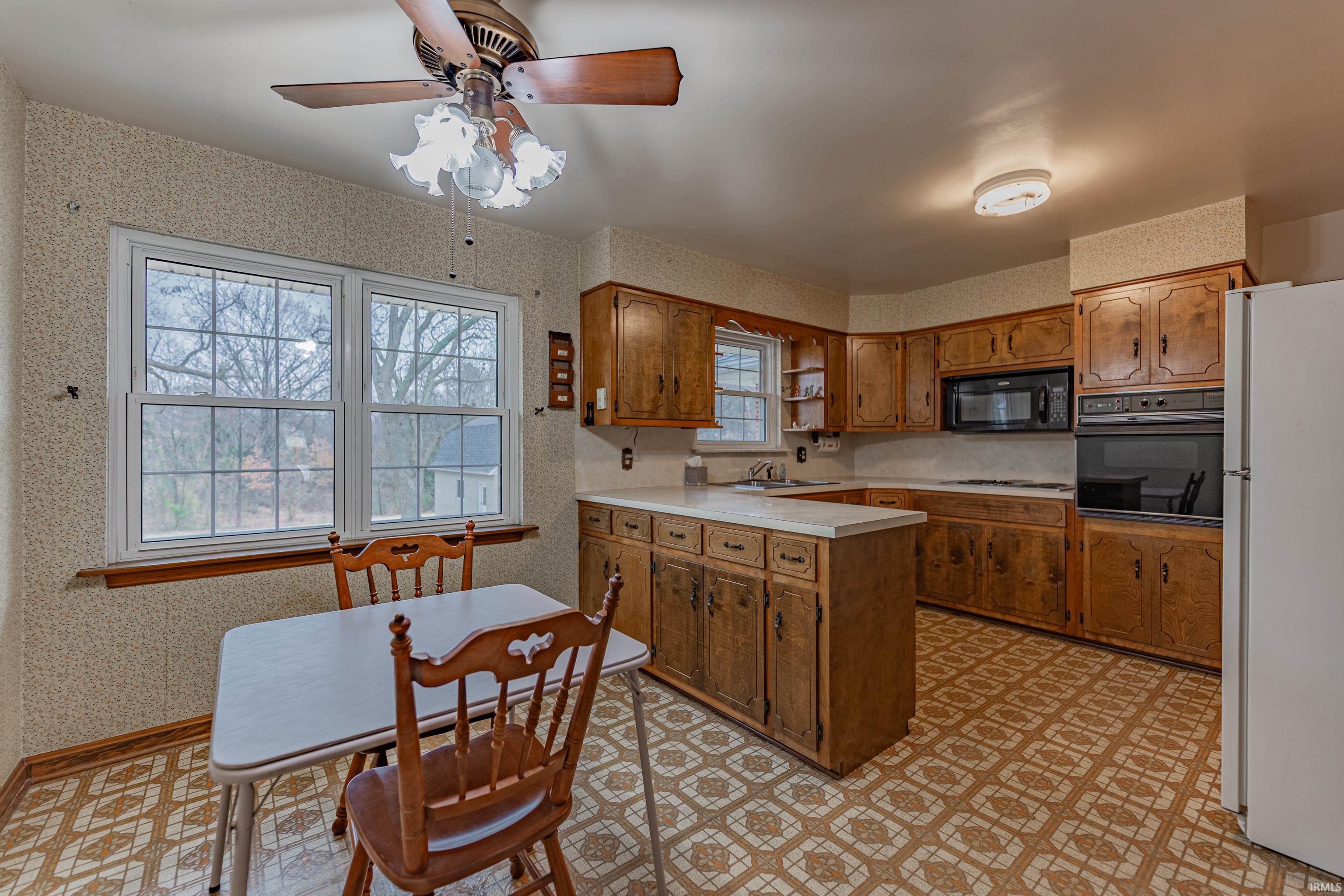 2807 North Red Bank Road Evansville, IN 47720 - Photo 8 of 35