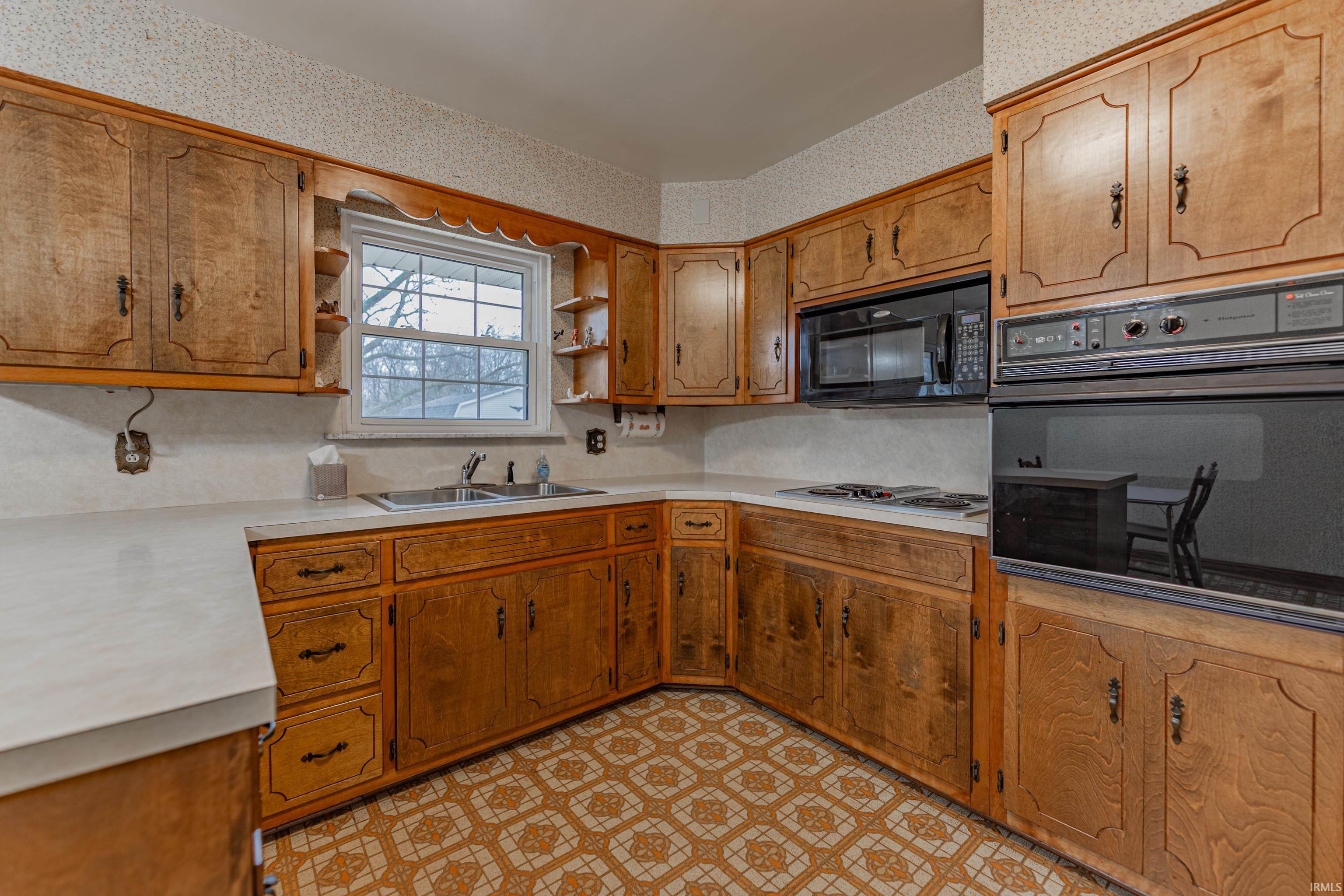 2807 North Red Bank Road Evansville, IN 47720 - Photo 10 of 35