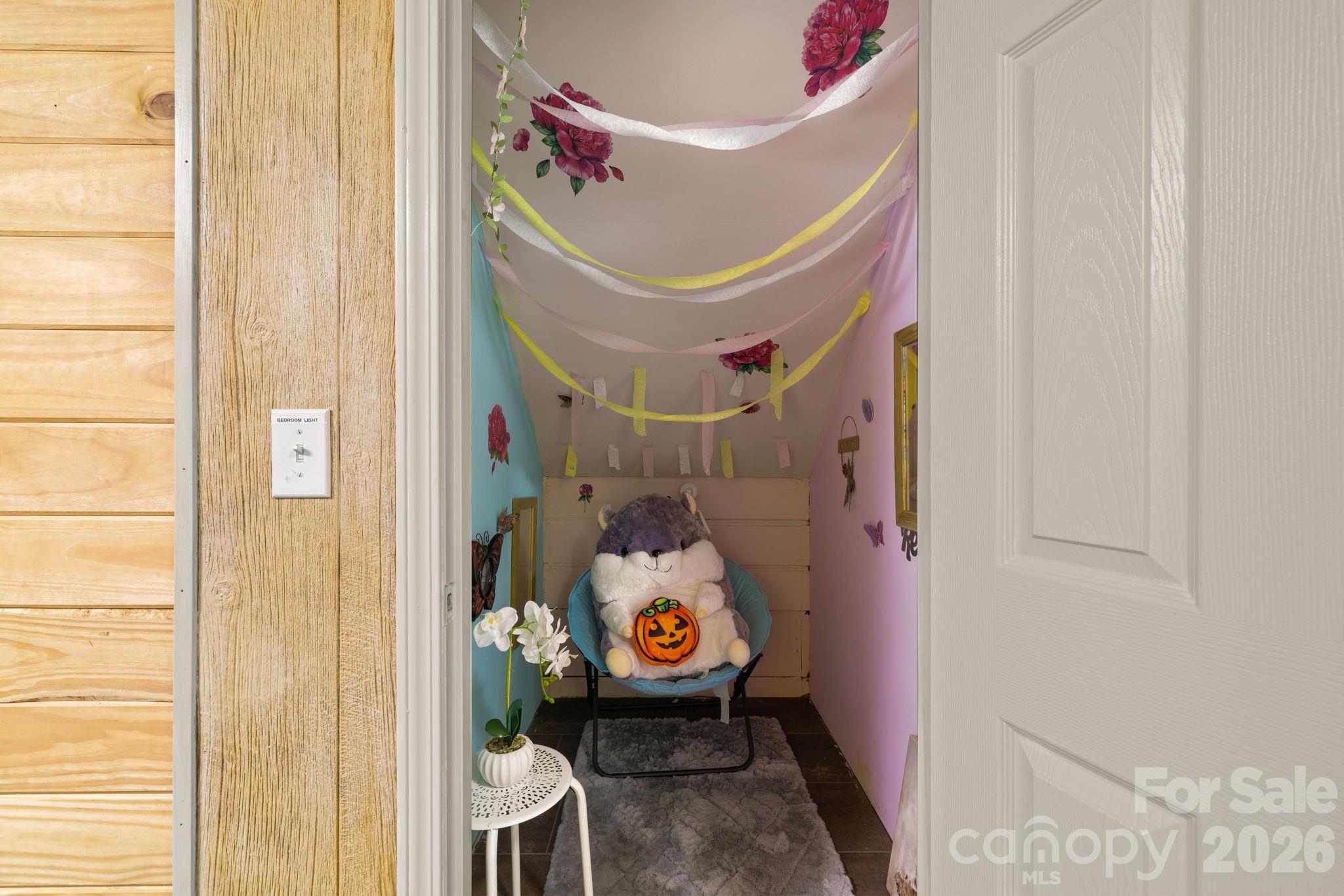 2560 Round Hill Road Bryson City, NC 28713 - Photo 32 of 48 Gallery Image 32