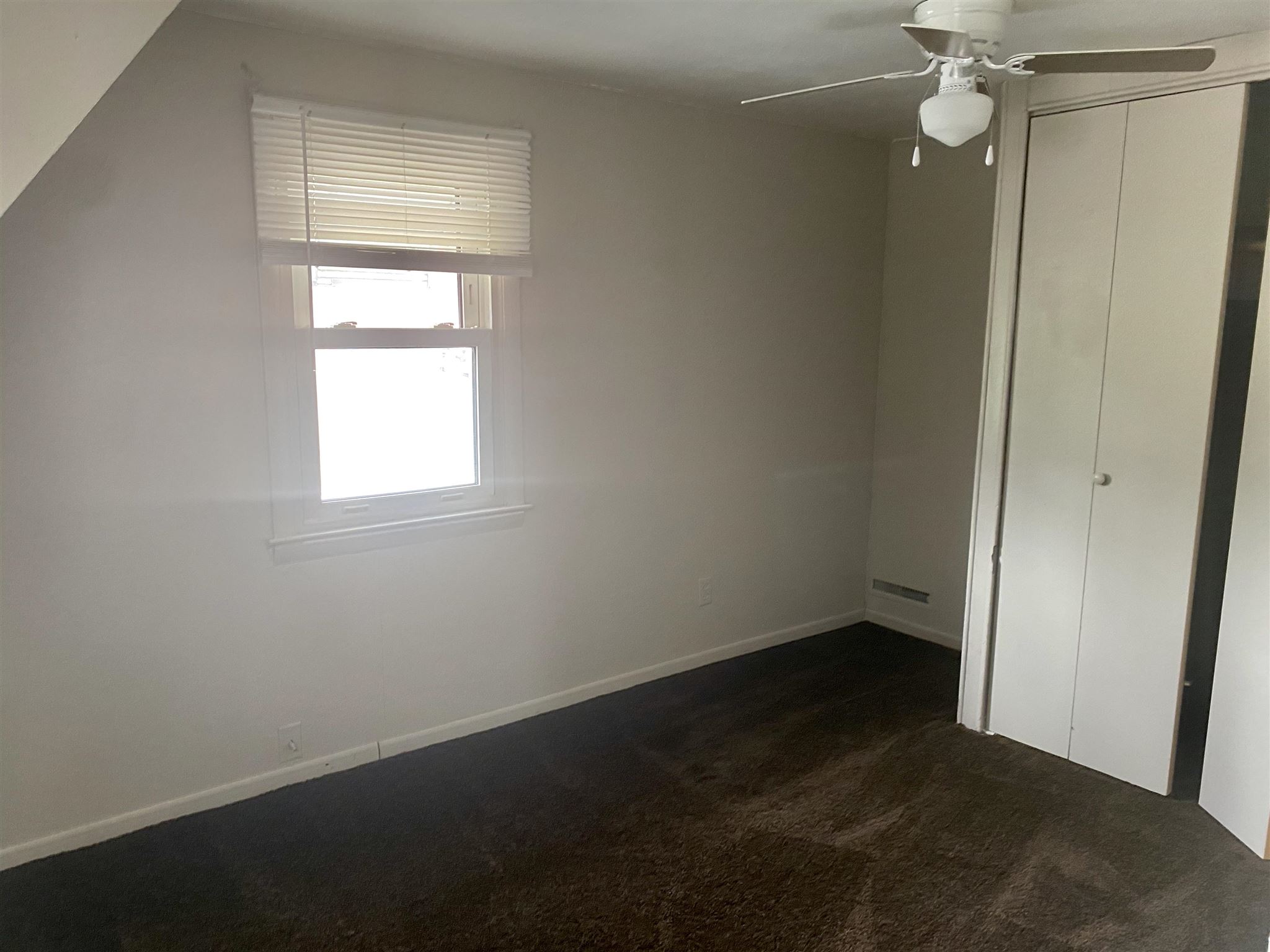1703 East Griffiths Avenue Springfield, IL 62702 - Photo 6 of 10 Gallery Image 6