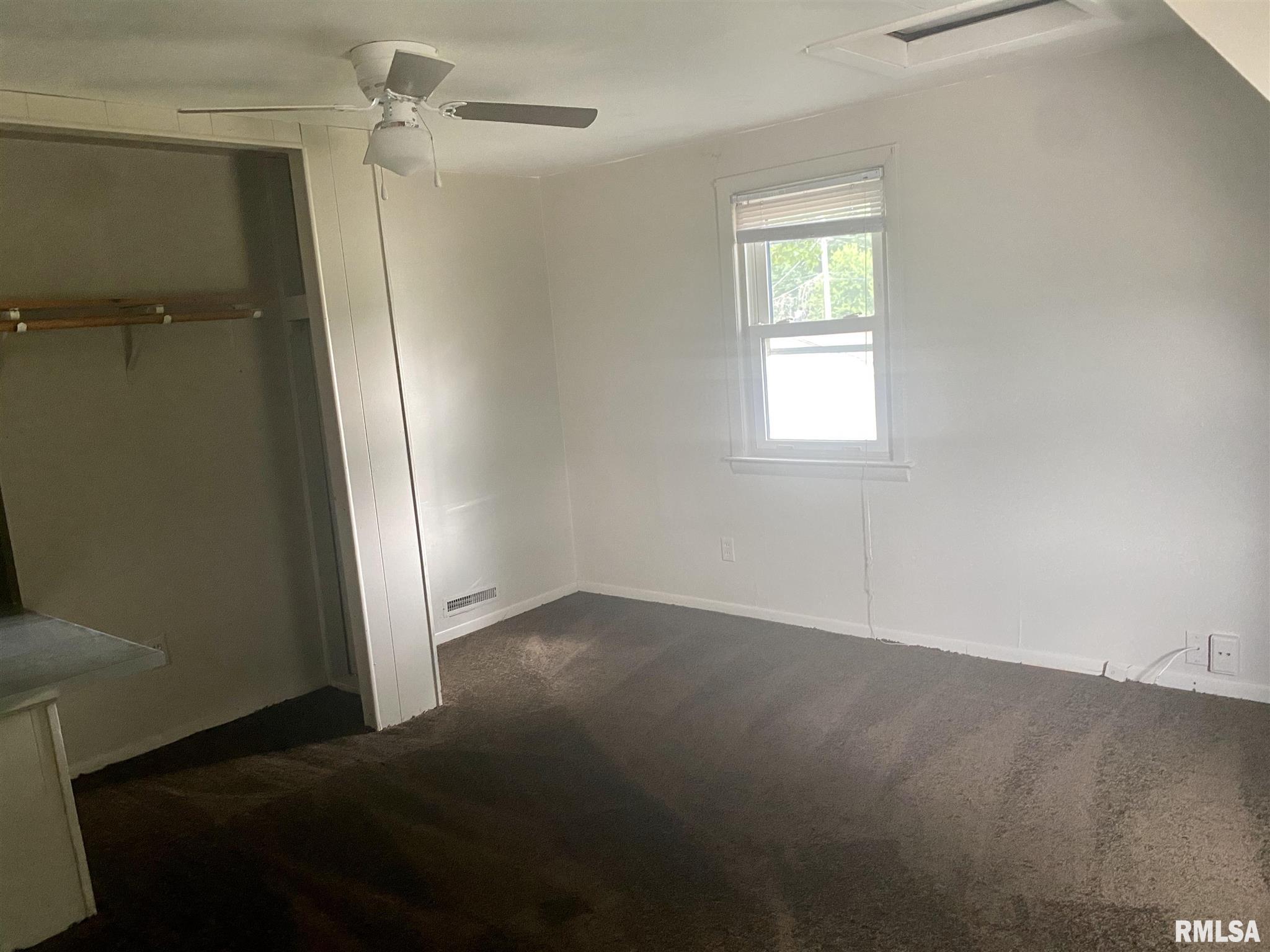 1703 East Griffiths Avenue Springfield, IL 62702 - Photo 7 of 10 Gallery Image 7