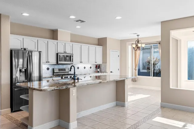 $2,900 | 351 Spyglass Drive, Rio Vista, CA 94571