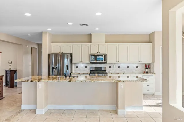 $2,900 | 351 Spyglass Drive, Rio Vista, CA 94571