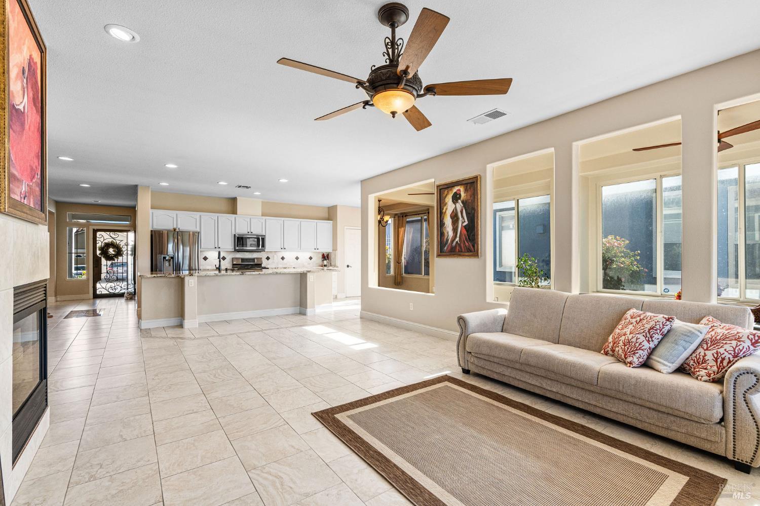 351 Spyglass Drive Rio Vista, CA 94571 - Photo 19 of 63 a living room with furniture and kitchen view
