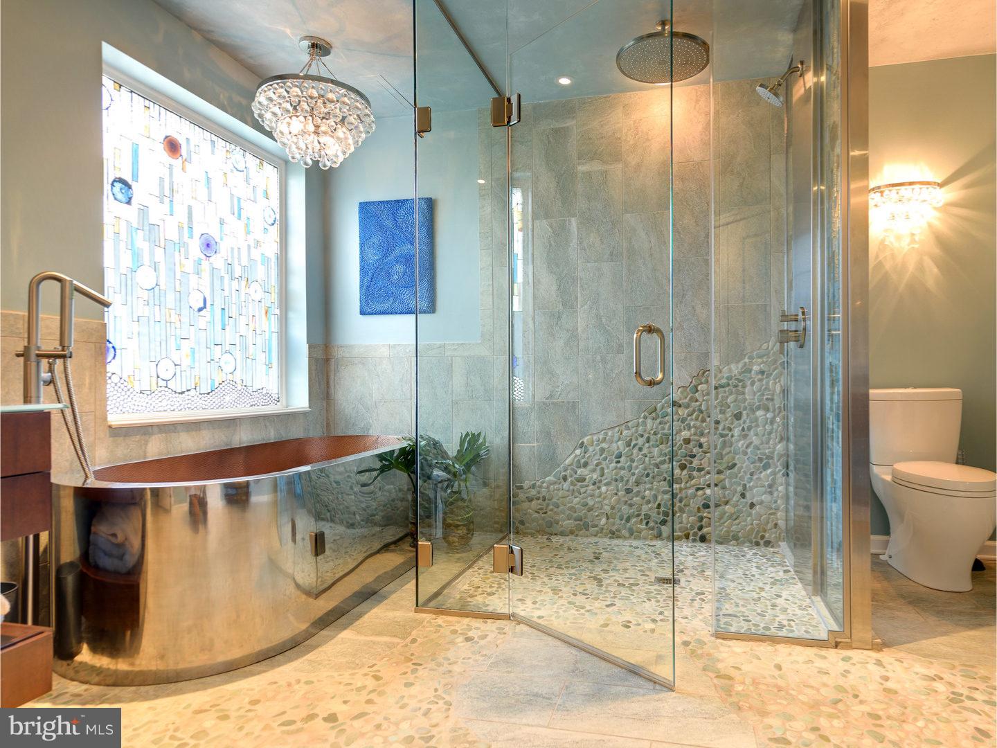 131 Zynn Road Downingtown, PA 19335 - Photo 16 of 25 Master Bathroom