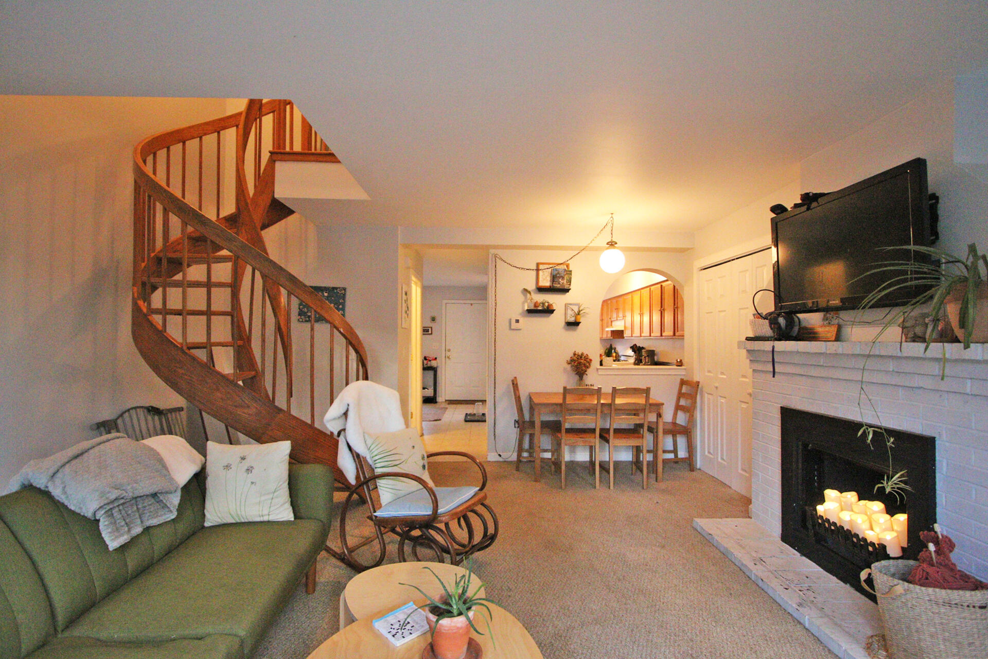 10 Hubbard Farms Road, Unit 9 Orono, ME 04473 - Photo 6 of 38 ED2B1CAC-7E21-445C-9247-5388238CFB51