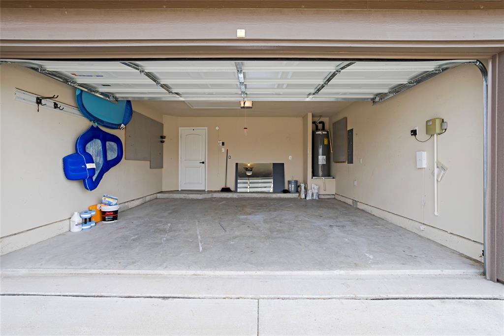 345 Chestnut Lane Ponder, TX 76259 - Photo 29 of 29 a view of a garage