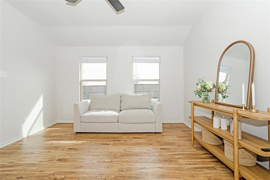 345 Chestnut Lane Ponder, TX 76259 - Photo 7 of 29 a living room with furniture and a window