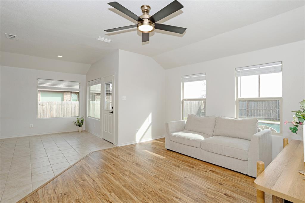 345 Chestnut Lane Ponder, TX 76259 - Photo 8 of 29 a living room with furniture and a window