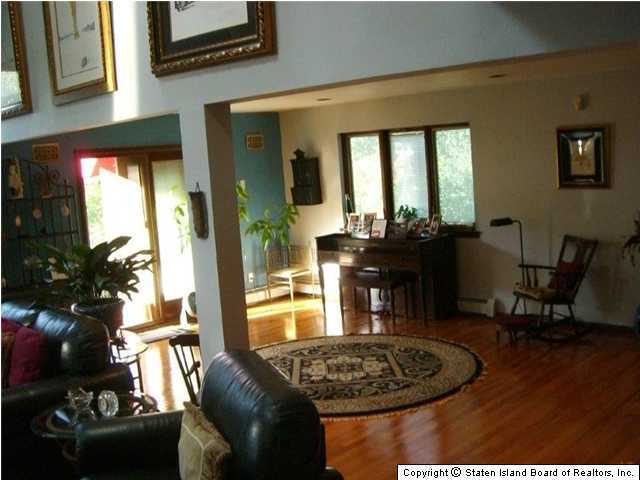 34 Cedarcliff Road Staten Island, NY 10301 - Photo 4 of 20 Additional Photo