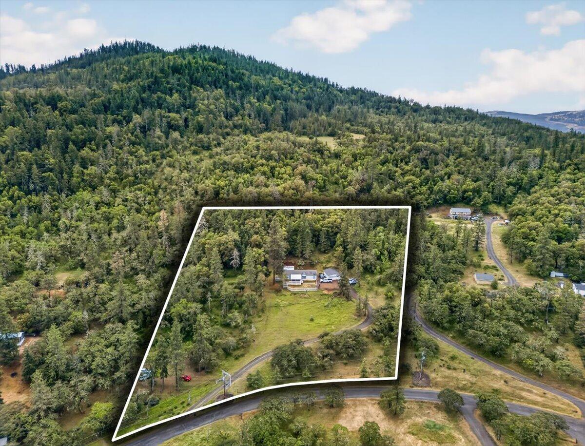 483 Wren Ridge Drive Eagle Point, OR 97524 - Photo 31 of 34 34-34