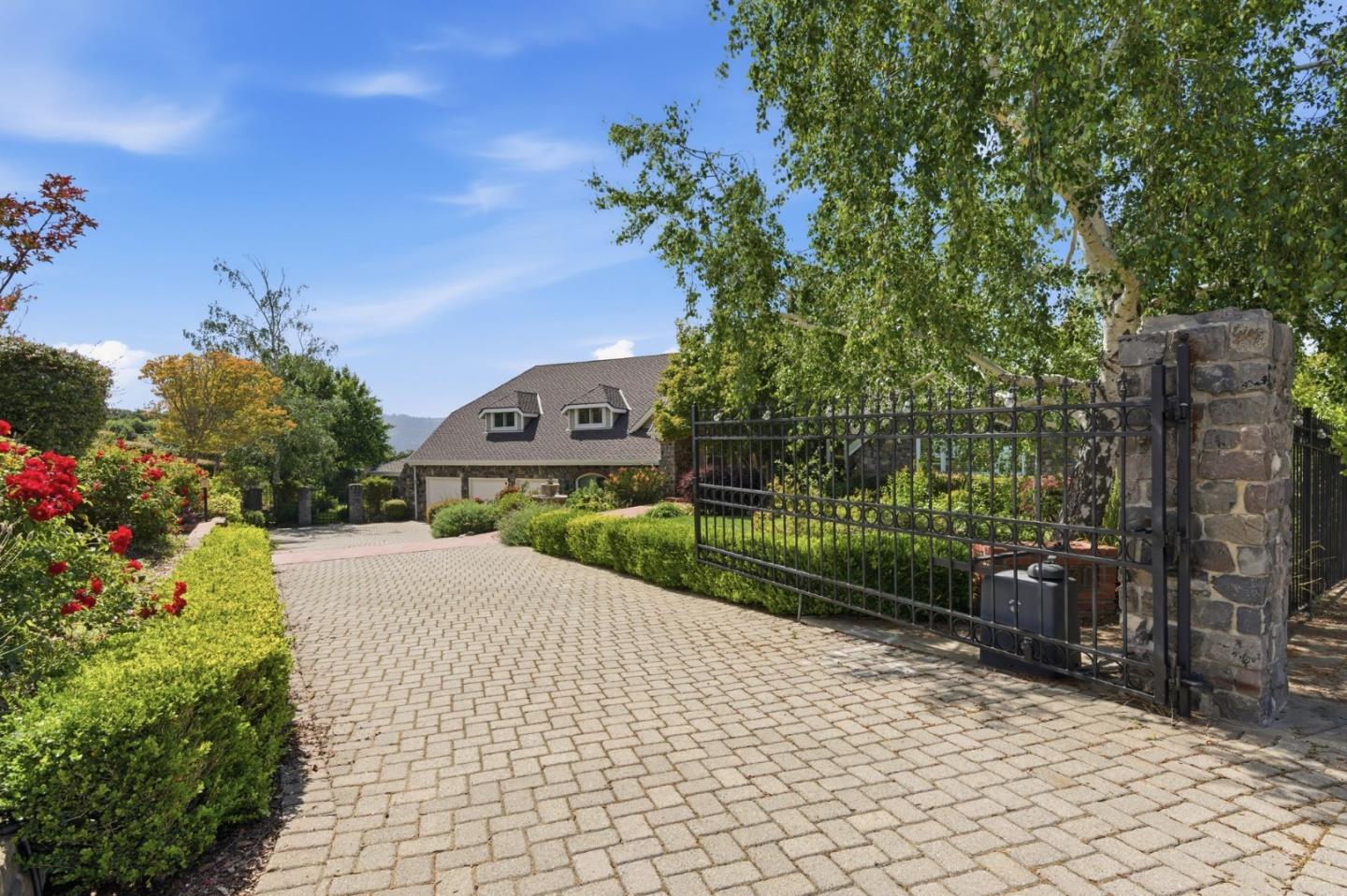 16371 Aztec Ridge Drive Los Gatos, CA 95030 - Photo 5 of 76
