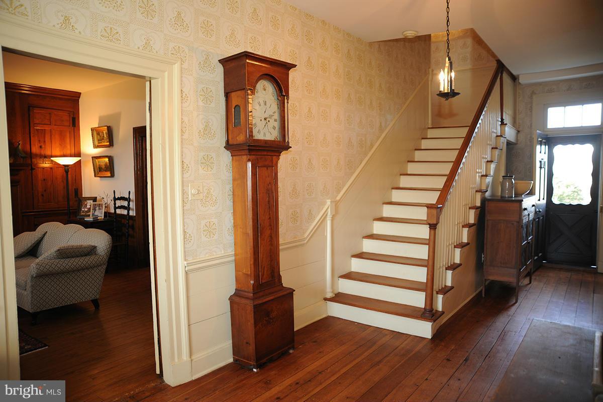 23075 Evergreen Mills Road Leesburg, VA 20175 - Photo 9 of 24 Interior (General)
