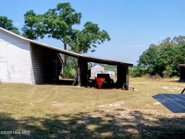 $399,900 | 2740 Highway 71, Maxton, NC 28364